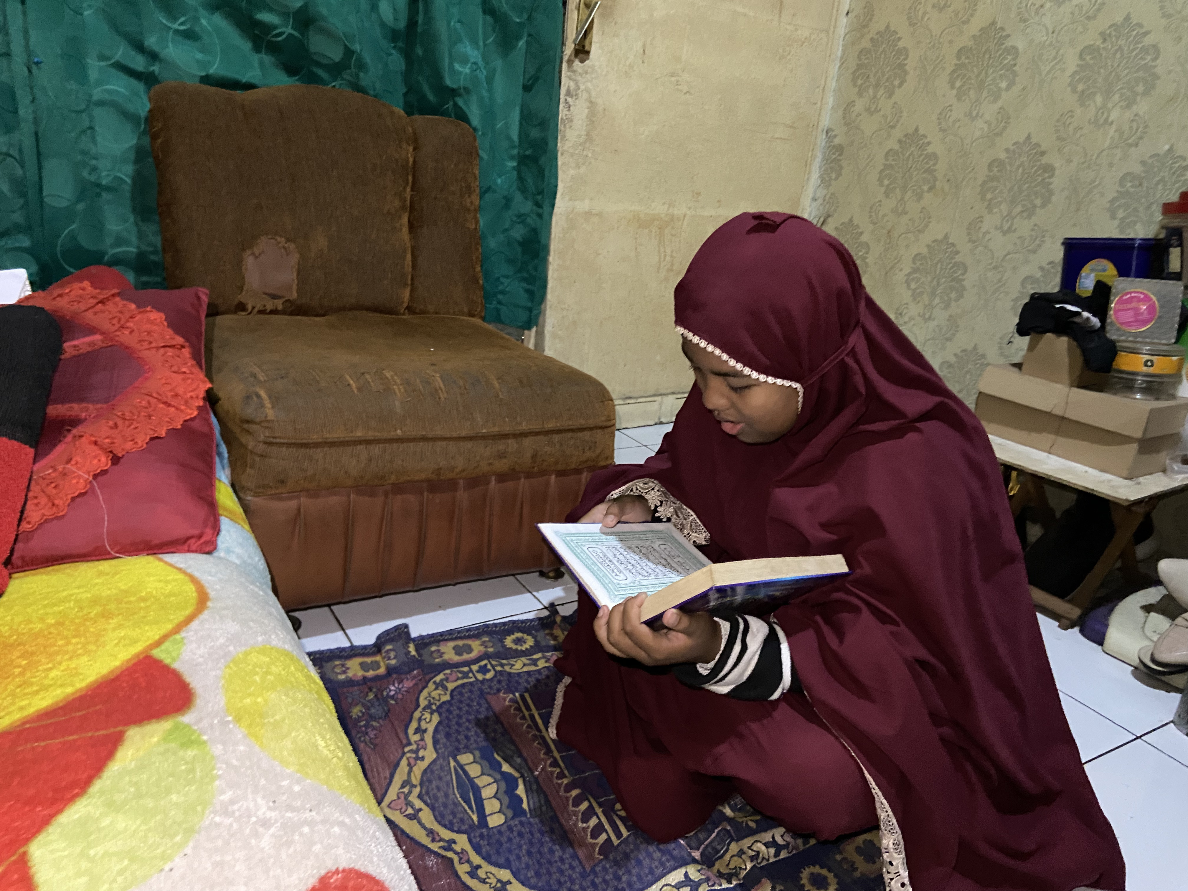 Hadirkan Senyum Lebaran untuk Raisa & Adiknya