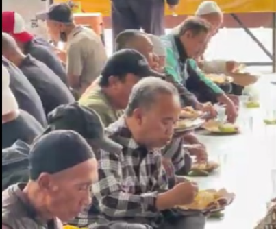 Sepiring Nasi darimu, Ringankan Langkah Mereka