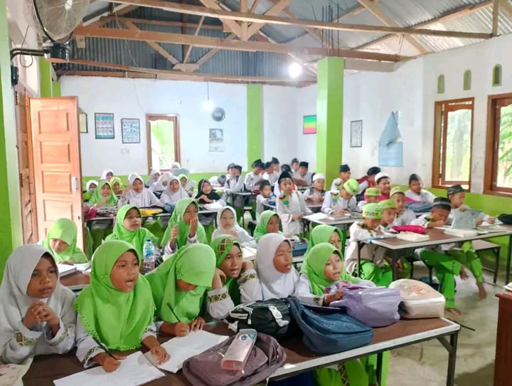 Ramadhan Berbagi Buka Puasa Bersama Santri di TPQ