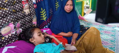 Terbaring Sakit, Bantu Yatim Ini Bisa Lanjutkan Berobat