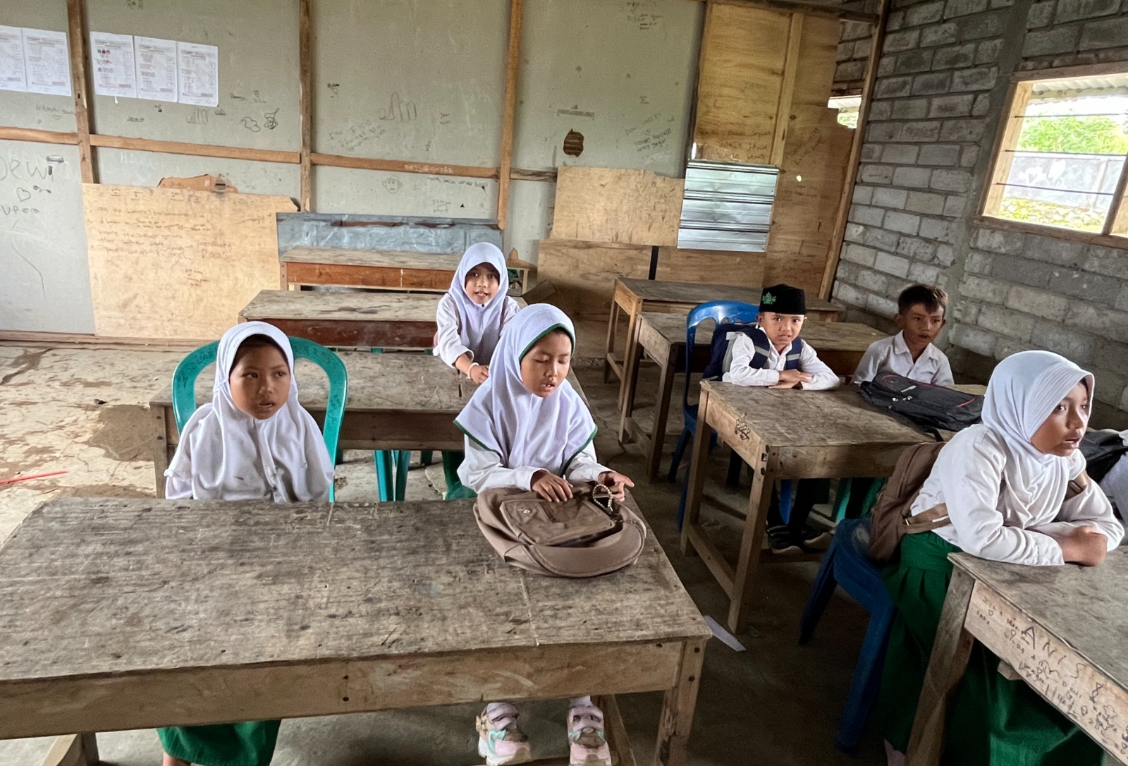 Wujudkan Impian 75 Siswa dengan Renovasi MI Darussalam