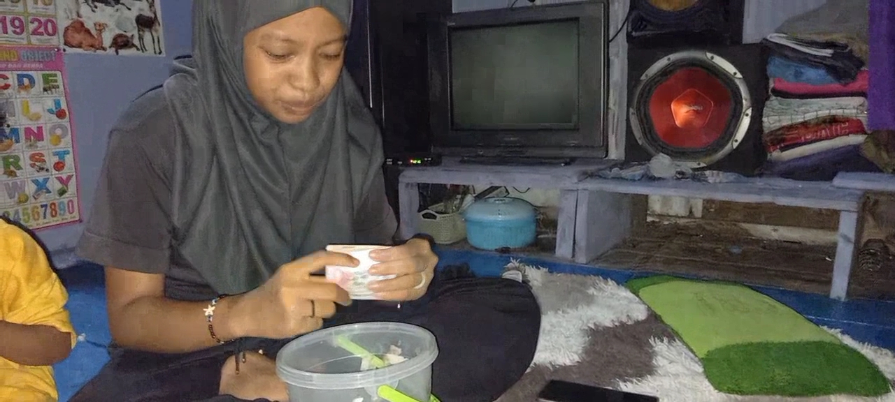 Dibalik Ikatan Rumput Laut:Mimpi Musdalifah yang Tertunda
