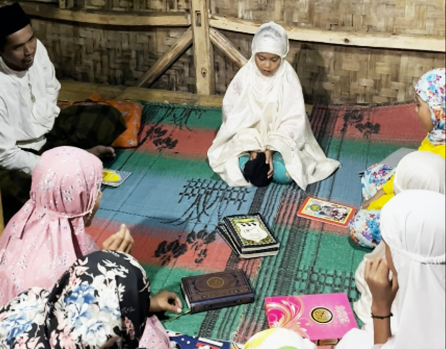 25 Tahun Tanpa Renovasi, Bantu Mushola Ini Layak