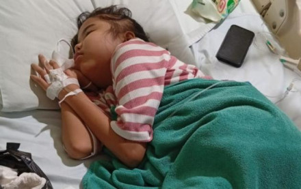 Idap Leukemia, Temani Alika (12) Berjuang Tuk Sembuh