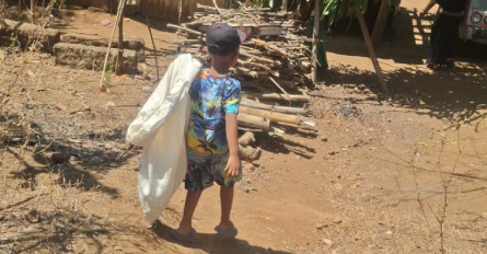 Lebaran Tanpa Keluarga, Masihkah Kita Peduli ?