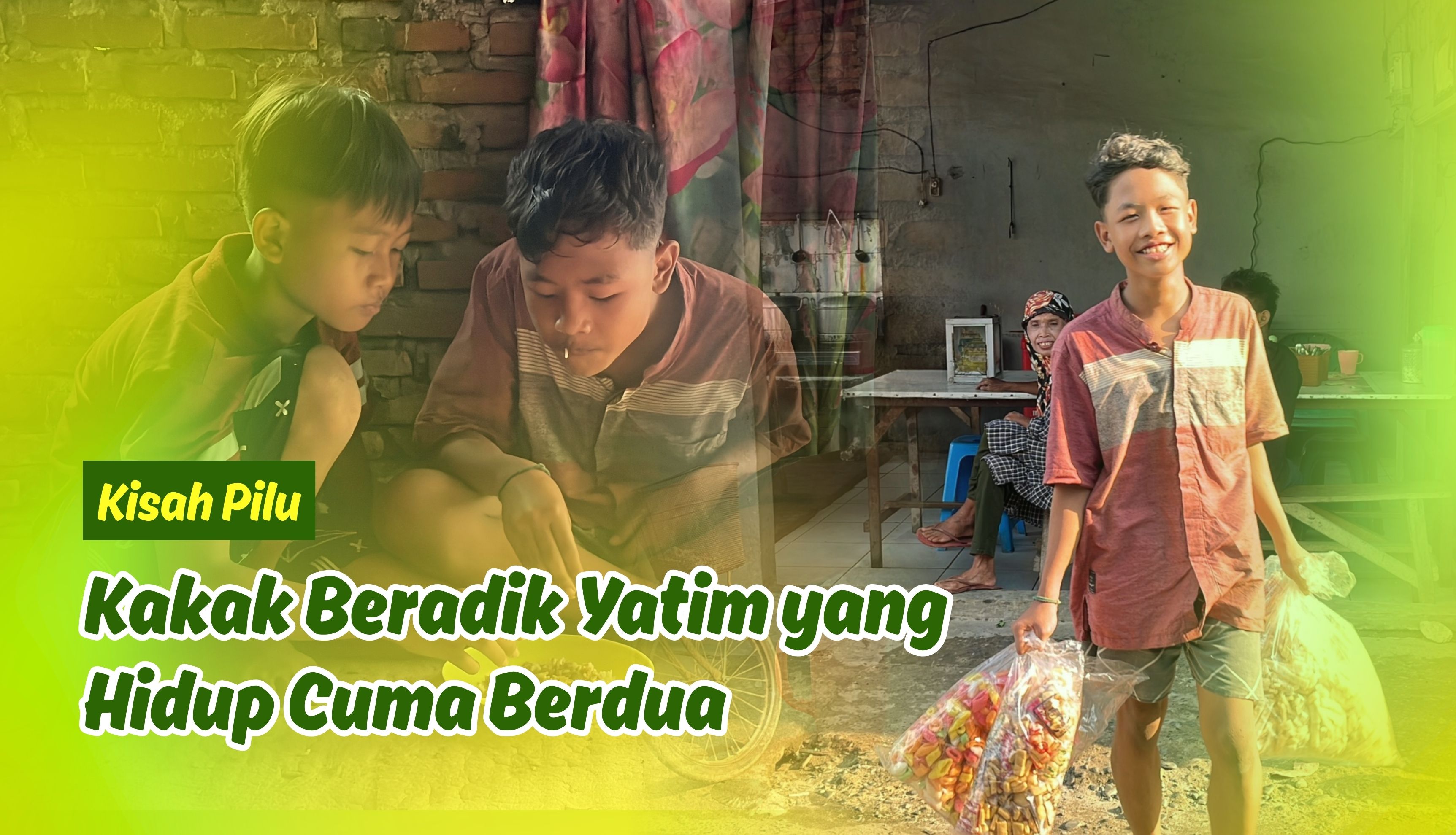 Ditinggal Ayah Ibu, Kakak Penjual Kerupuk Berjuang Demi Adik Yatimnya