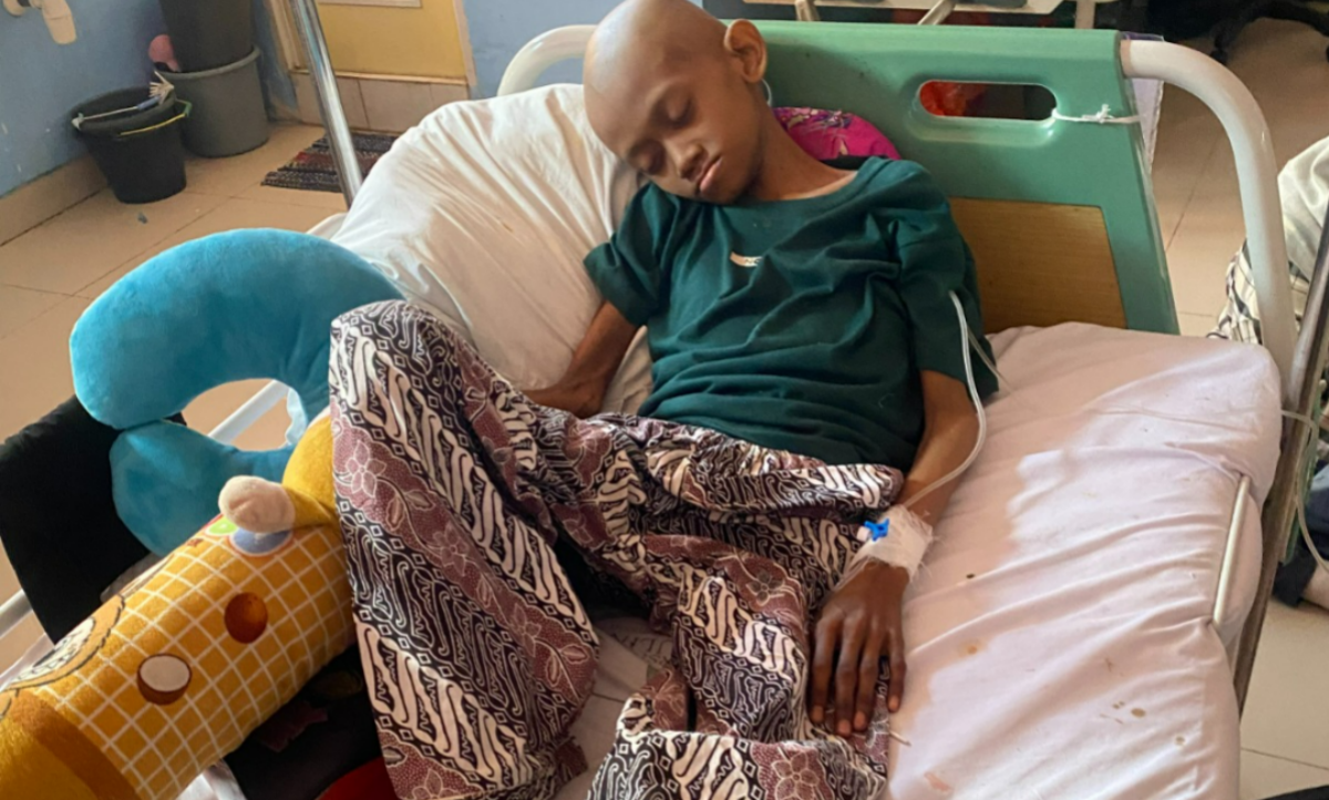 Lumpuh Akibat Tumor Tulang, Bantu Haitomi Bisa Kembali Sekolah