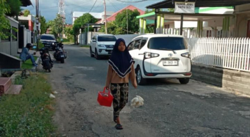 Perjuangan Sebrina, Bertahan Hidup di Tengah Keterbatasan