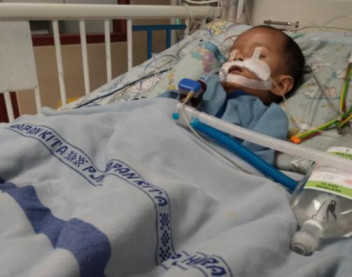 TOLONG!! Sakit Jantung di Usia Kecil, Bantu Mereka Berobat